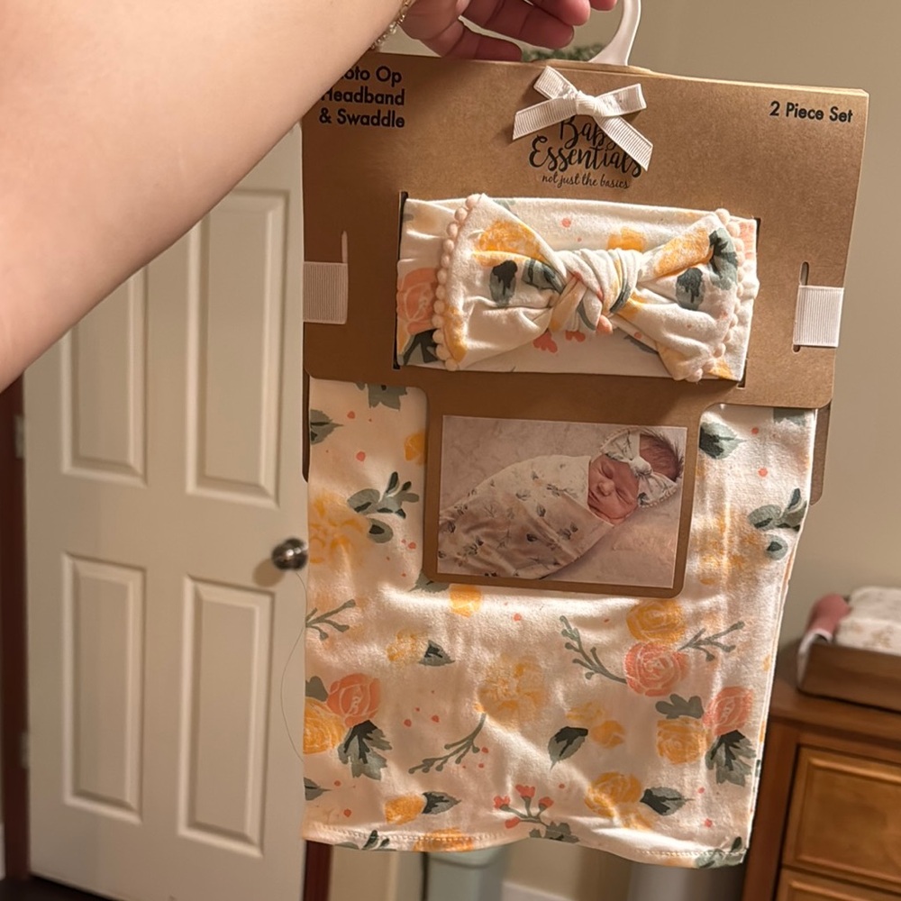 Essentials Floral Headband and Swaddle Set